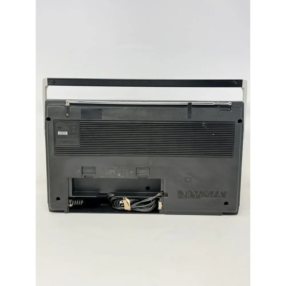 Sony CFS-43 Boombox AM FM Cassette Player Tested No Battery Cover